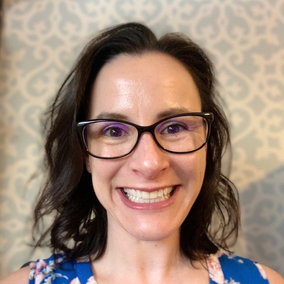 Meet your Posher, Amanda - Picture 1 of 1